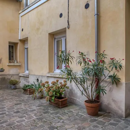 Le Jouvencel - Au Calme A 5 Min Du Chateau Apartment
