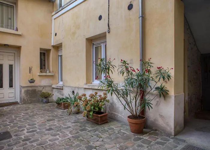 Le Jouvencel - Au Calme à 5 Min Du Château Apartamento